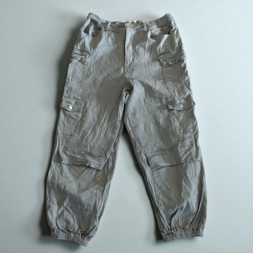 Madden Girl Light Gray Cargo Pants